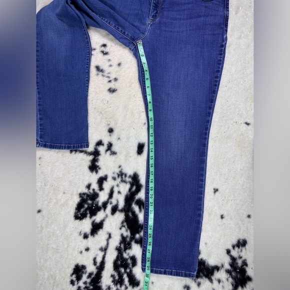 Lee Vintage Dark Wash Mid Rise Straight Leg Denim Jeans Size 22 - Picture 3 of 7